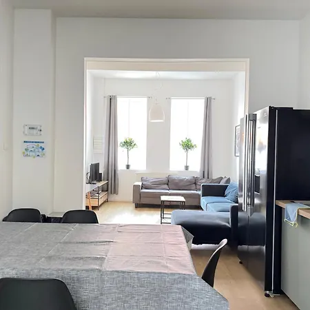 Les Arts 4 Sdb Privatif 1 Er Etage Gasthuis 3*